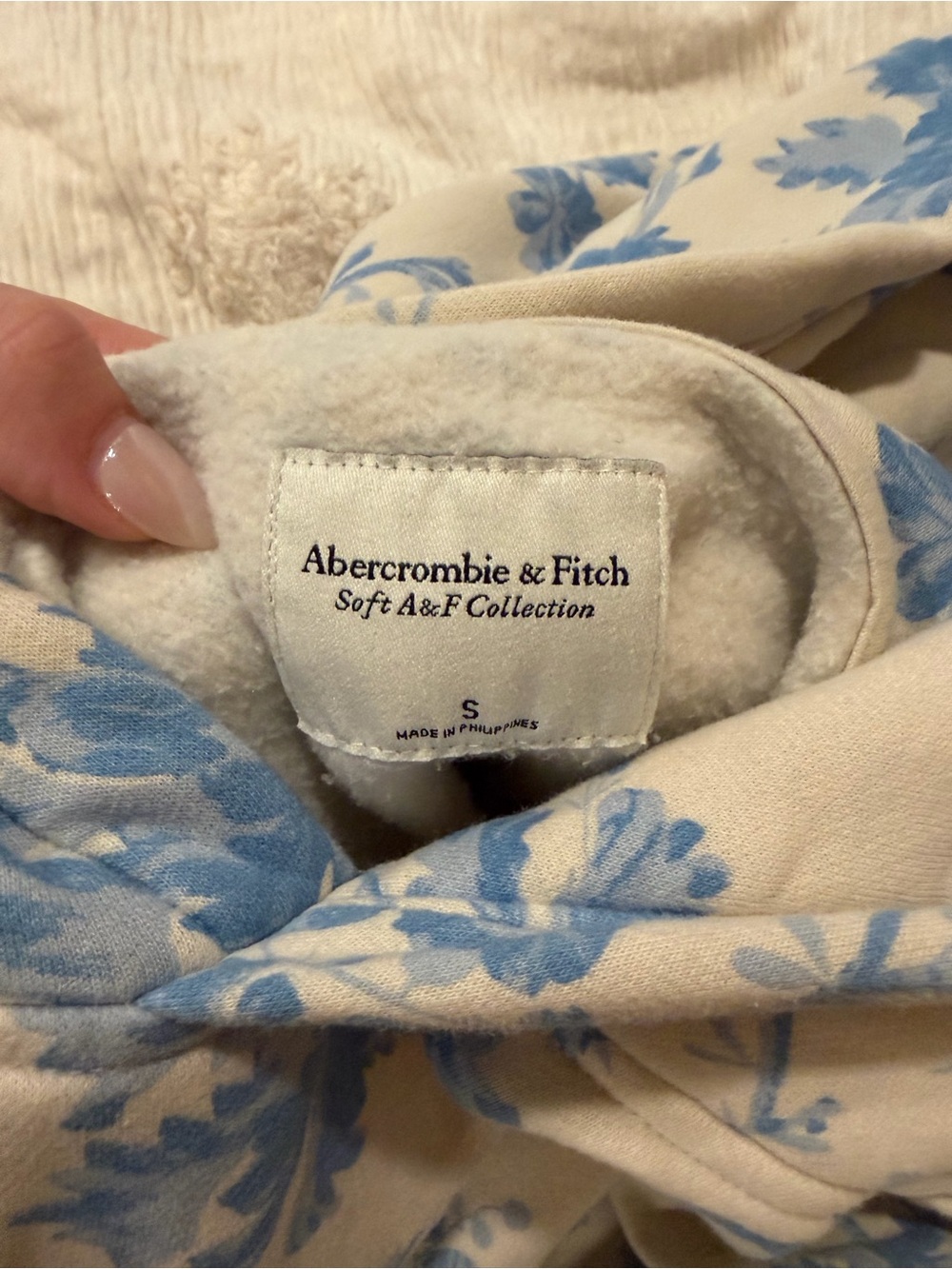 Abercrombie & Fitch White Hoodie with Light Blue Floral Print - Picture 7 of 9